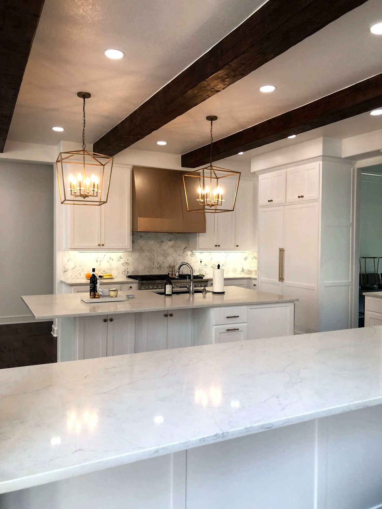 MODERN KITCHEN AND LIVING ROOM REMODEL