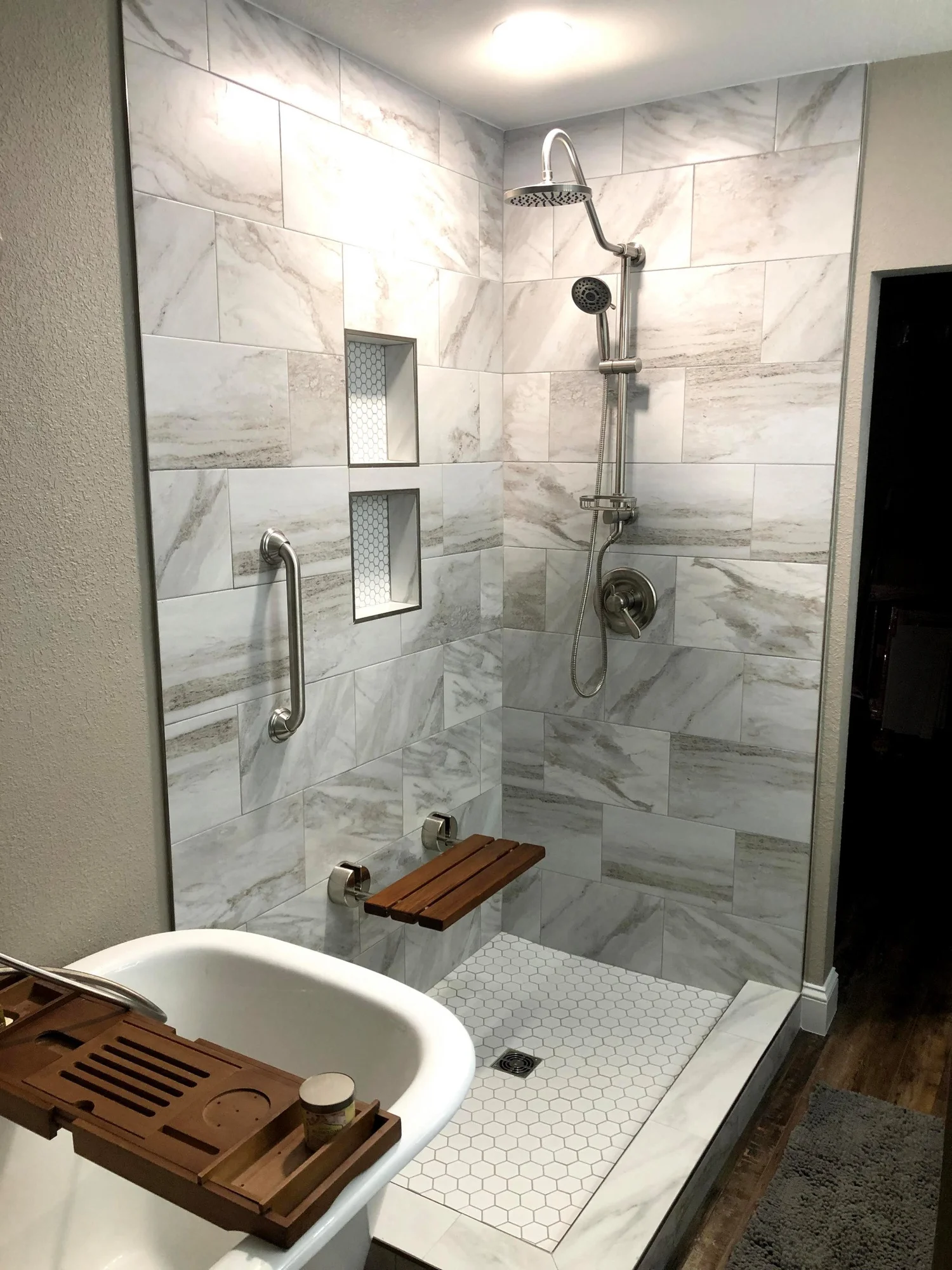 FARMHOUSE KITCHEN AND BATHROOM REMODEL