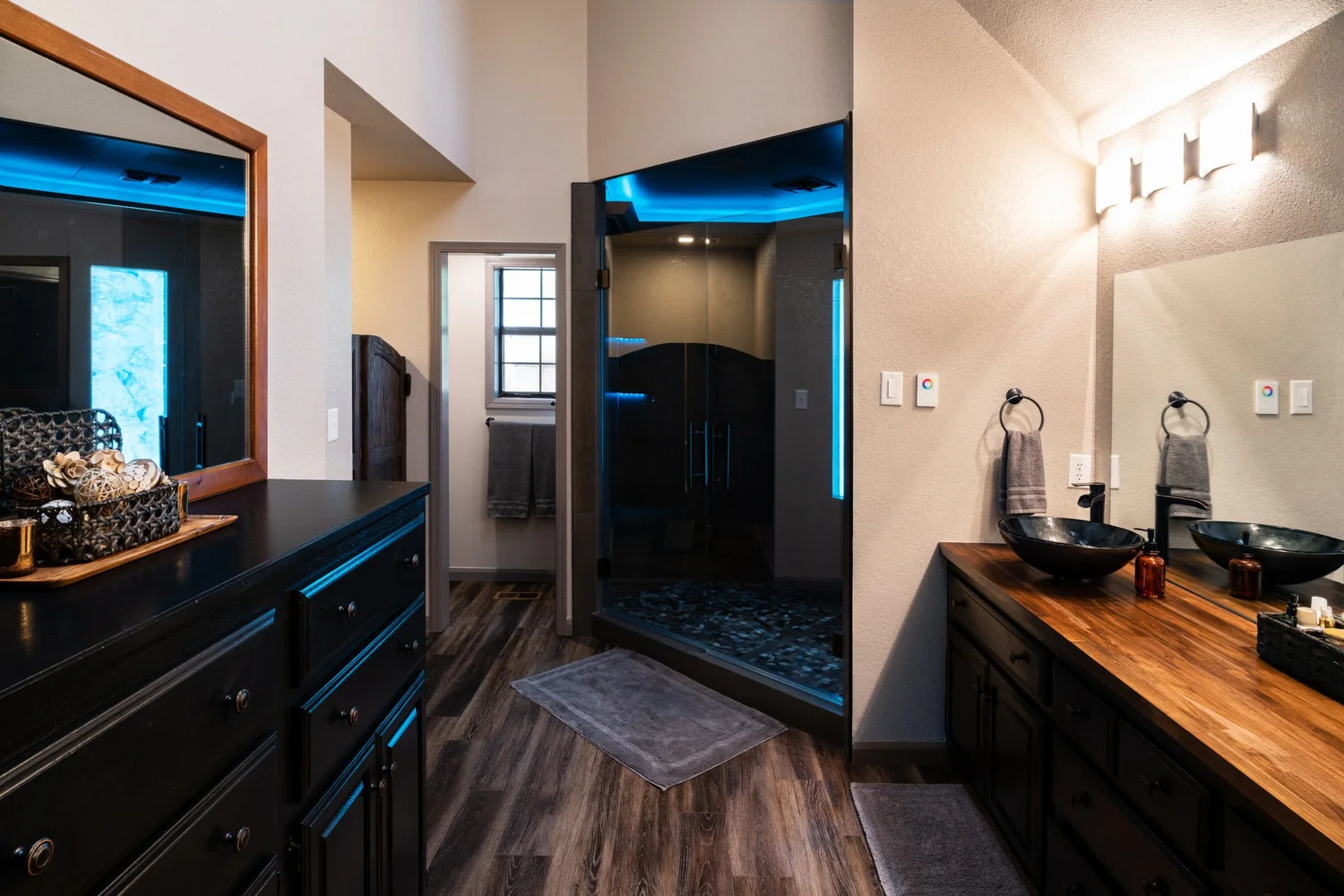 WARM KITCHEN AND MASTER BATHROOM RENOVATION — AFTER