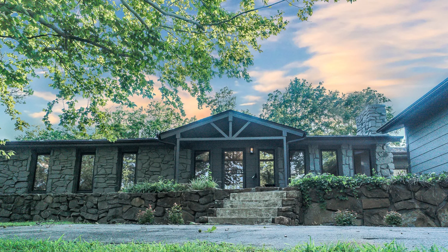 COMPLETELY RENOVATED IN TULSA