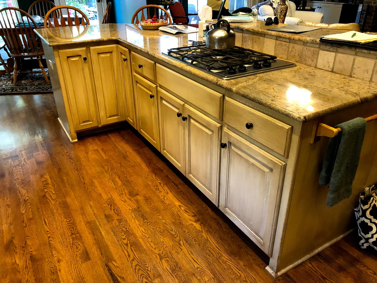 SOPHISTICATED KITCHEN UPGRADE — BEFORE