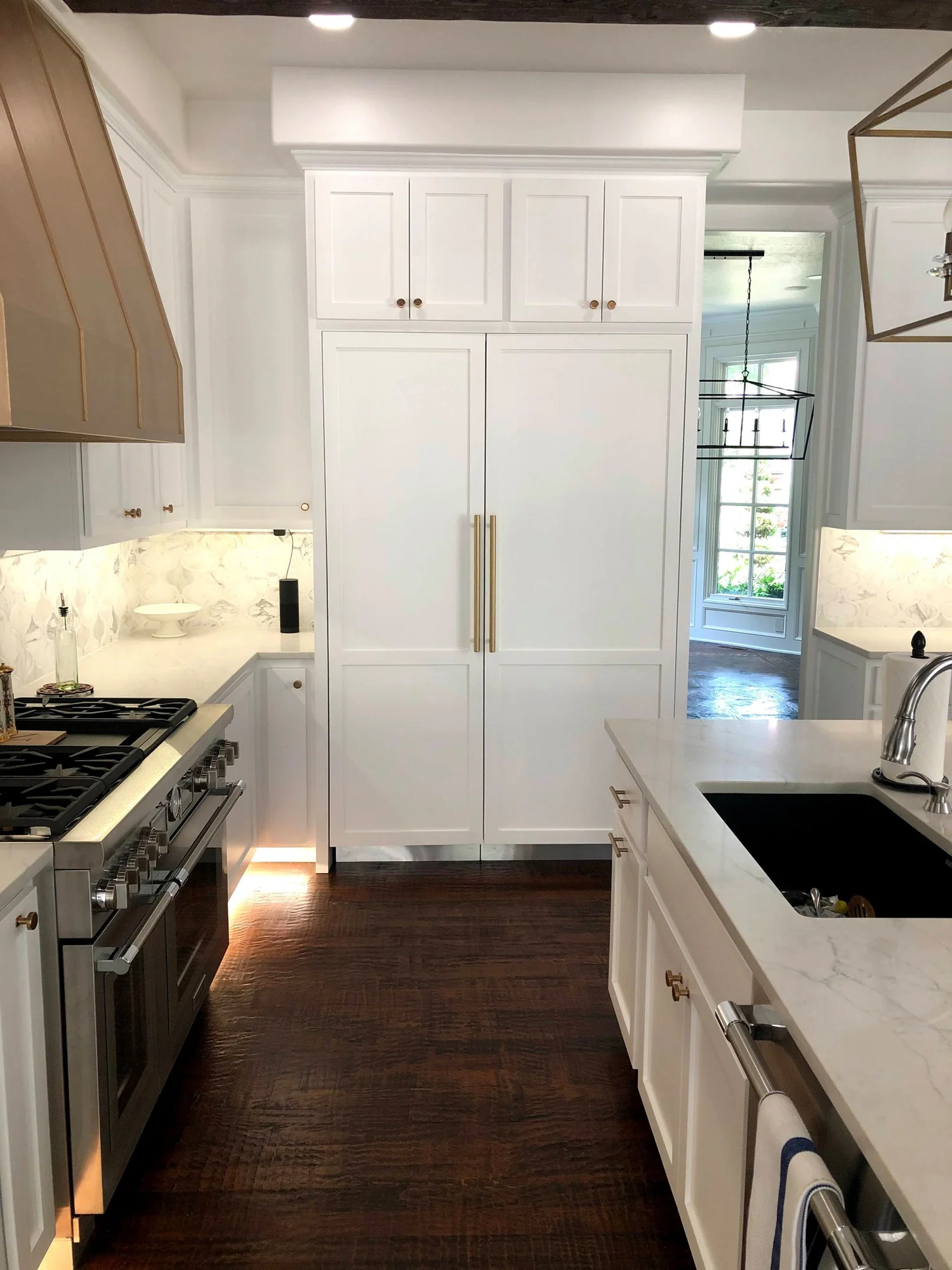 MODERN KITCHEN AND LIVING ROOM REMODEL