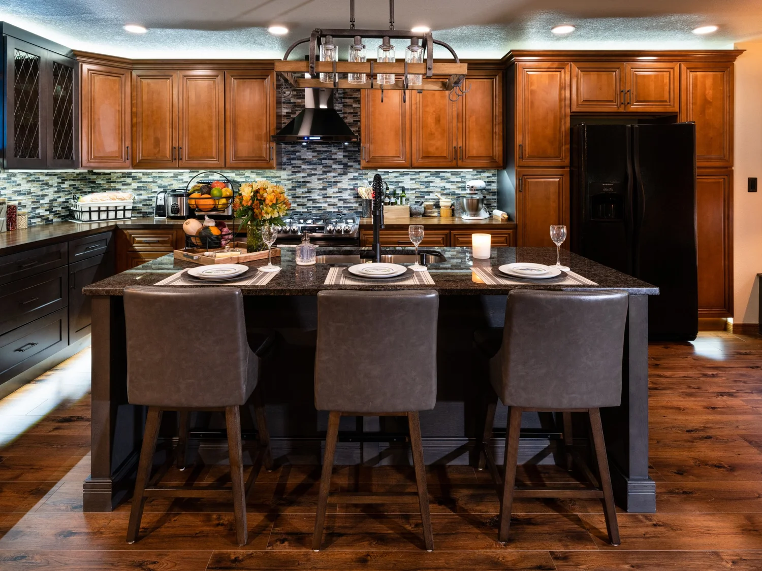 WARM KITCHEN AND MASTER BATHROOM RENOVATION — AFTER